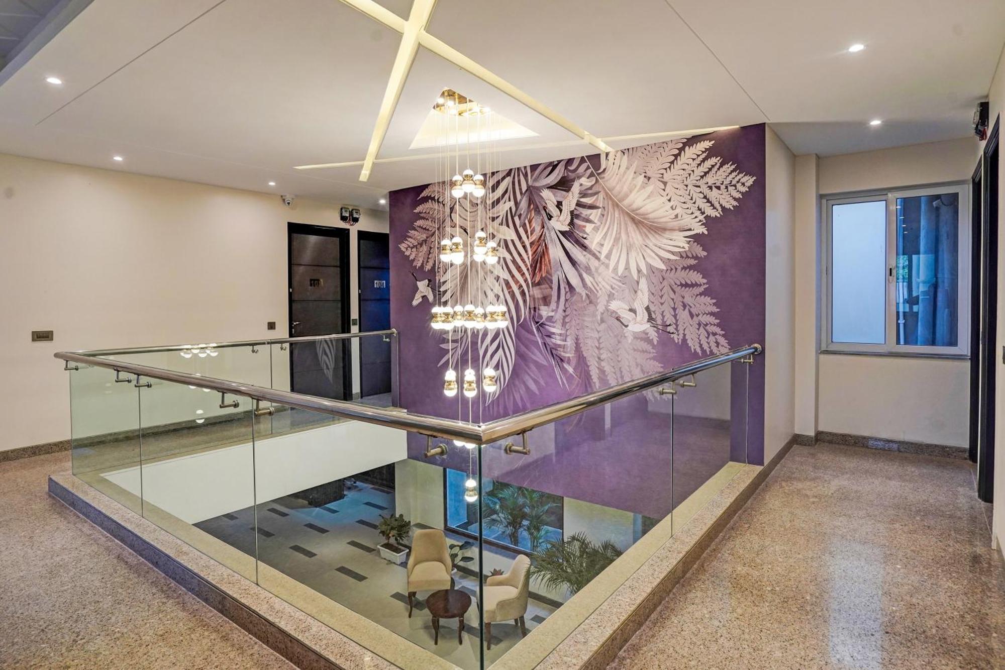 Hotel O Parkinn Гургаон Екстериор снимка