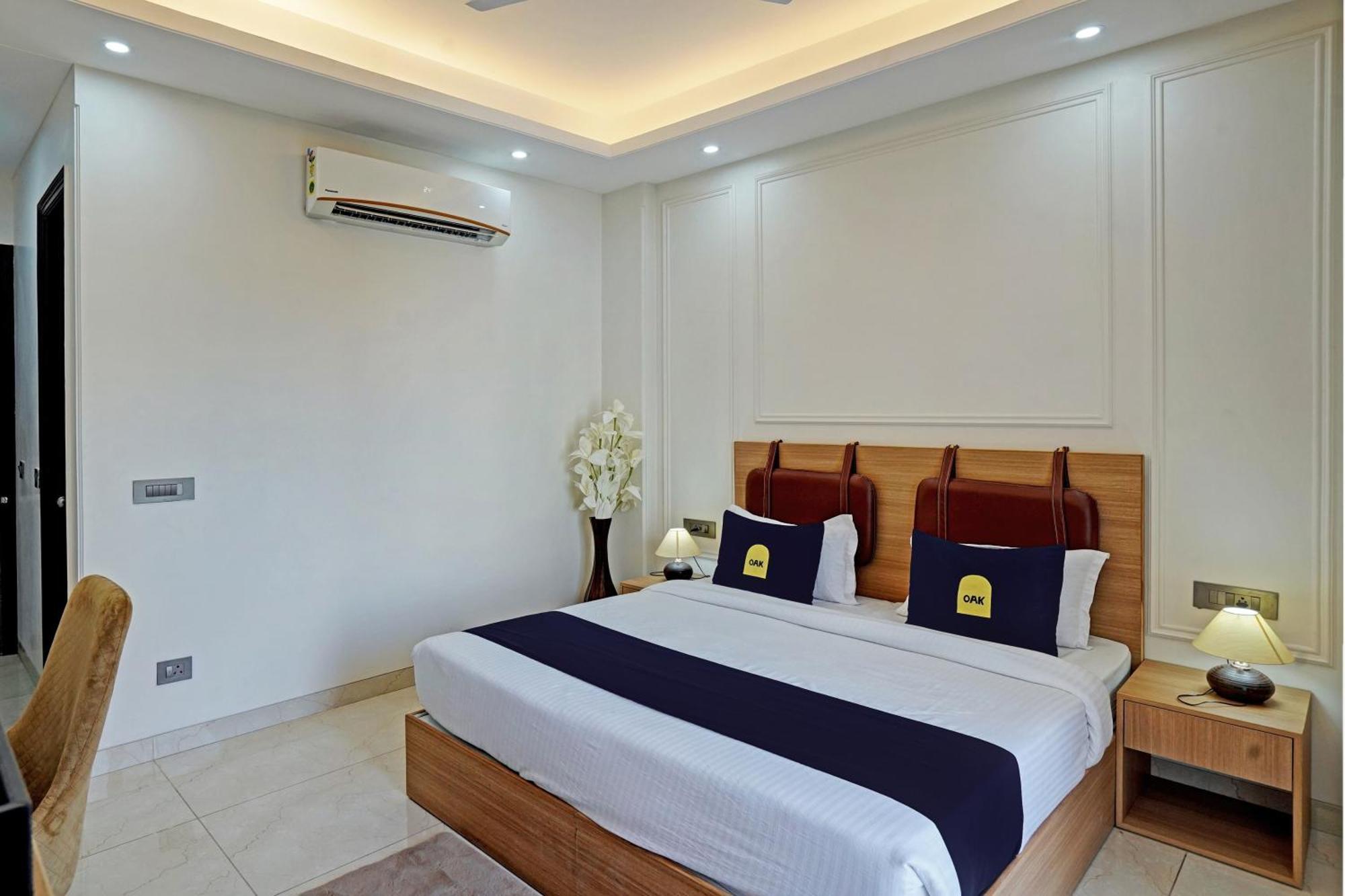 Hotel O Parkinn Гургаон Екстериор снимка