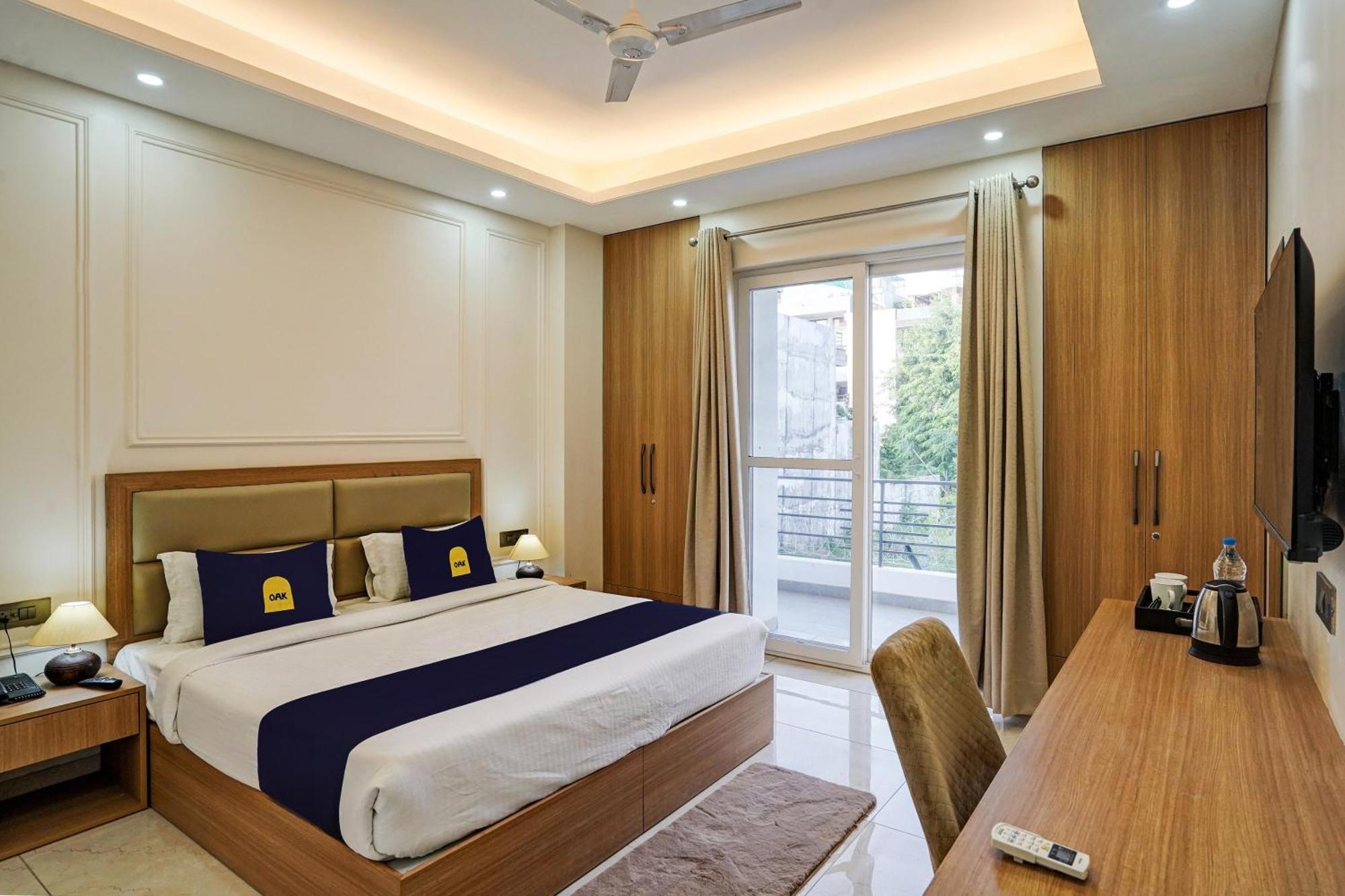 Hotel O Parkinn Гургаон Екстериор снимка